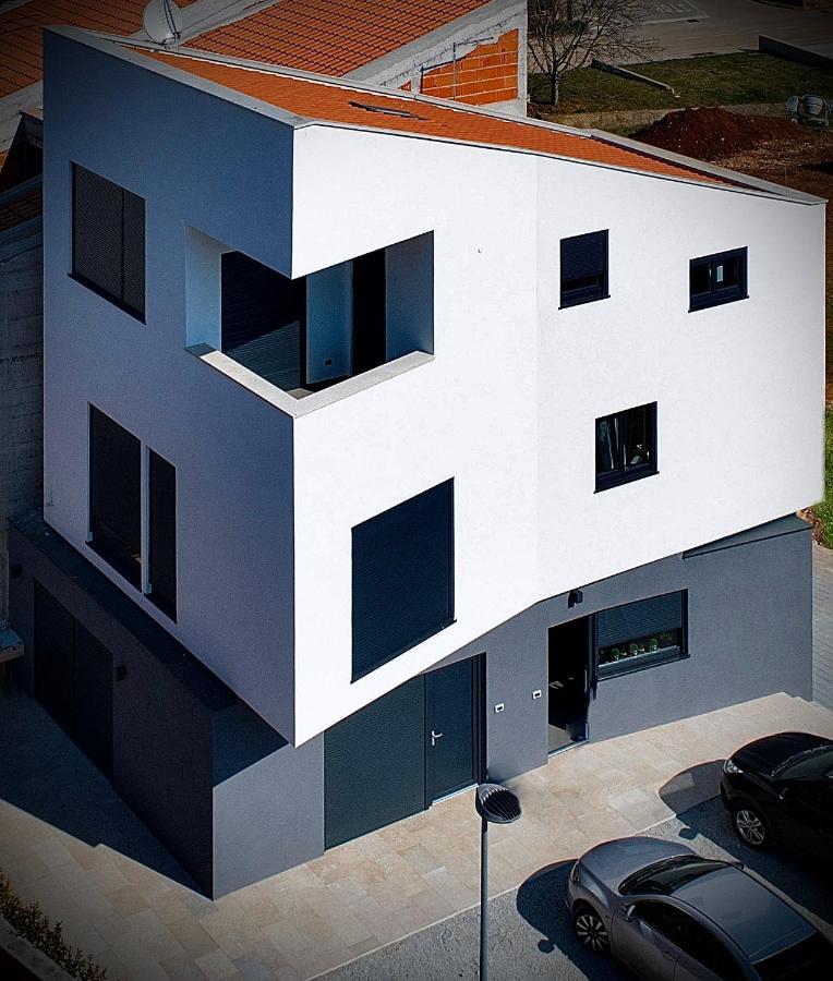 Casa Nera Villa Funtana Exteriör bild